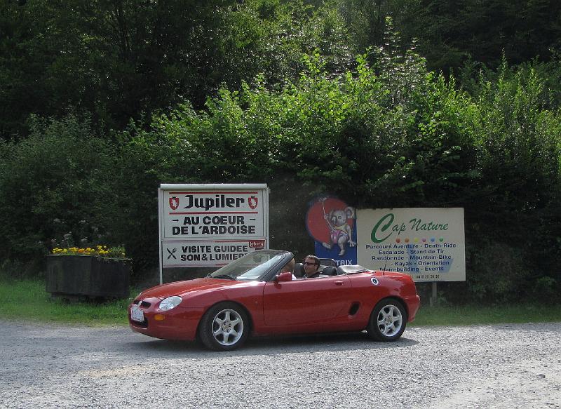 Van het Au Coeur de l'Ardoise naar een lekkere lunch in La Roche (12).JPG